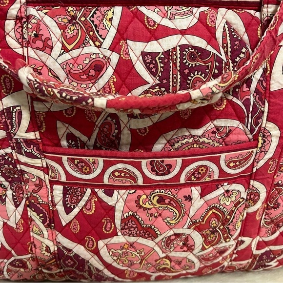 VERA BRADLEY Rosy Posie Large Get Carried Away Tote Pockets Red White Floral - Picture 3 of 13